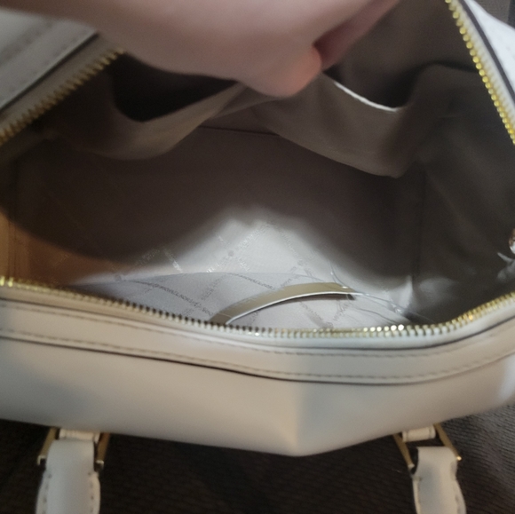 Michael kors purse and wallet - Picture 3 of 5